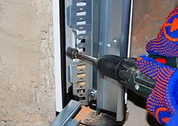 Las Vegas United Garage Door Service Las Vegas, NV 702-357-5031 Las Vegas United Garage Door Service Las Vegas, NV 702-357-5031 - installation-side